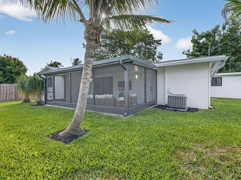 513 Lindell Blvd — Photo 29