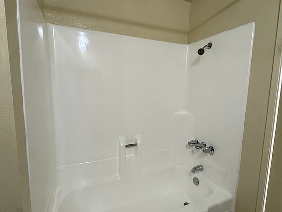 3rd image of 14240 Burbank Blvd APT 111