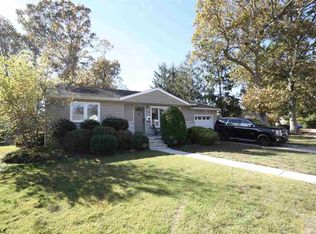 224 W Glencove Ave, Northfield, NJ 08225