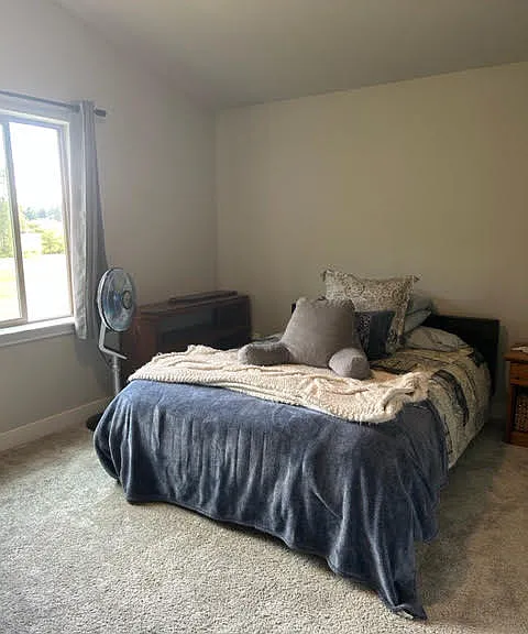 5570 Noon Rd #1 — Photo 5