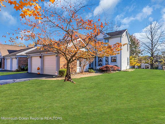 5th image of 105 Old Orchard Ln
