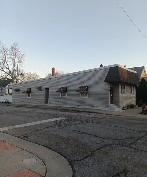 2601 White Oak Ave — Photo 1