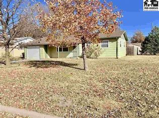 516 S Pine St, Inman, KS 67546