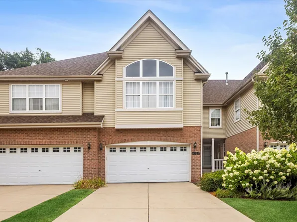 2446 Abbey Dr, Darien, IL 60561