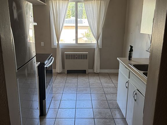 2nd image of 12932 118th Ave NW #6