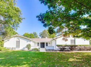 1627 S Ridge Rd, Lake Forest, IL 60045