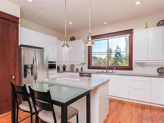 4th image of 4458 42nd St #A