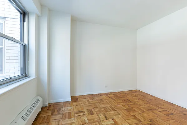 Rented by MNS | media 11