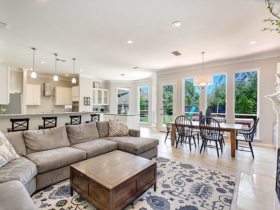 2nd image of 10134 Planters Woods Dr