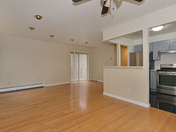 4th image of 24046 70th Ave #18B