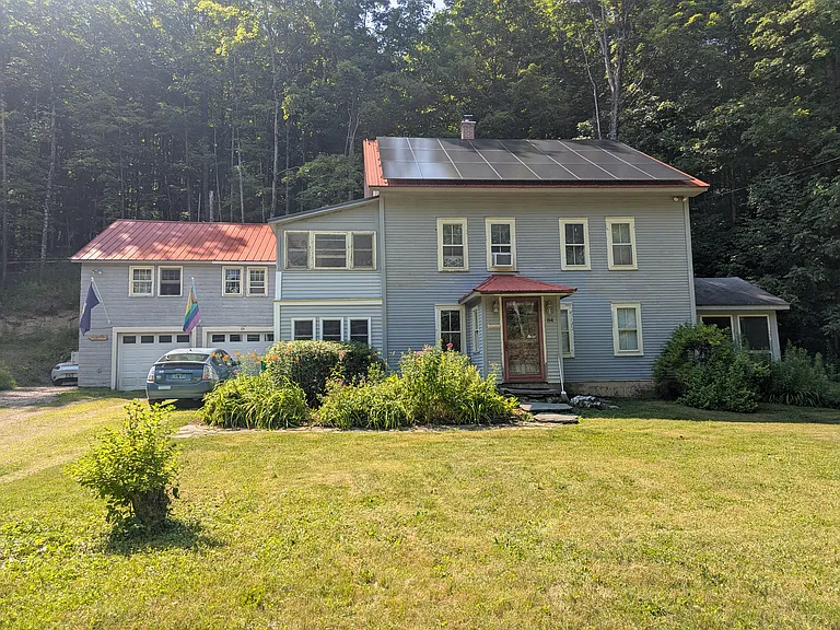 84 Bixby Hill Rd — Photo 1