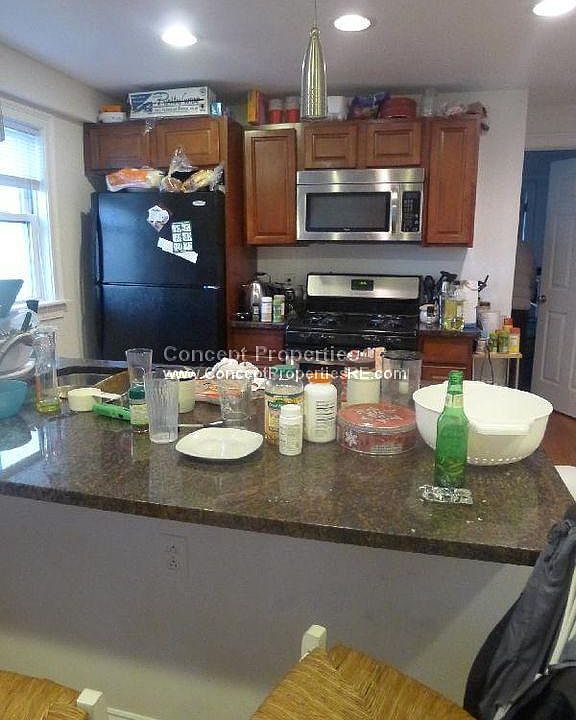 2nd image of 14 Iroquois St #1