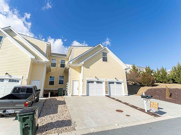 5th image of 70 Windgate Cir #204