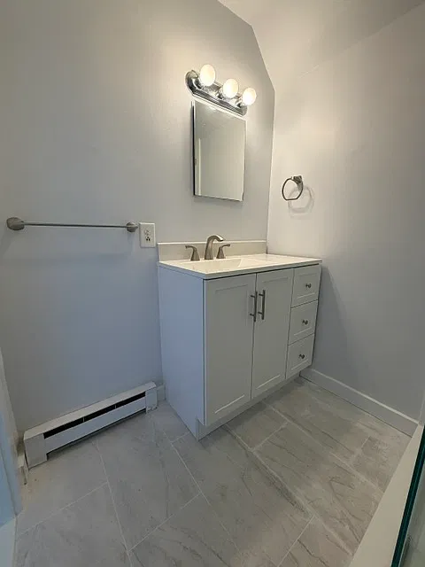1 bed, 700 sqft, $1,800 — Photo 4