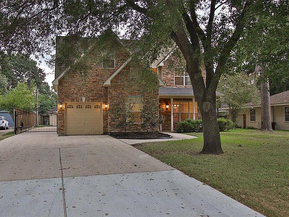 2nd image of 1423 Sue Barnett Dr