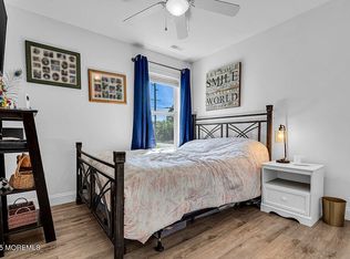 214 Mermaid Dr, Manahawkin, NJ 08050