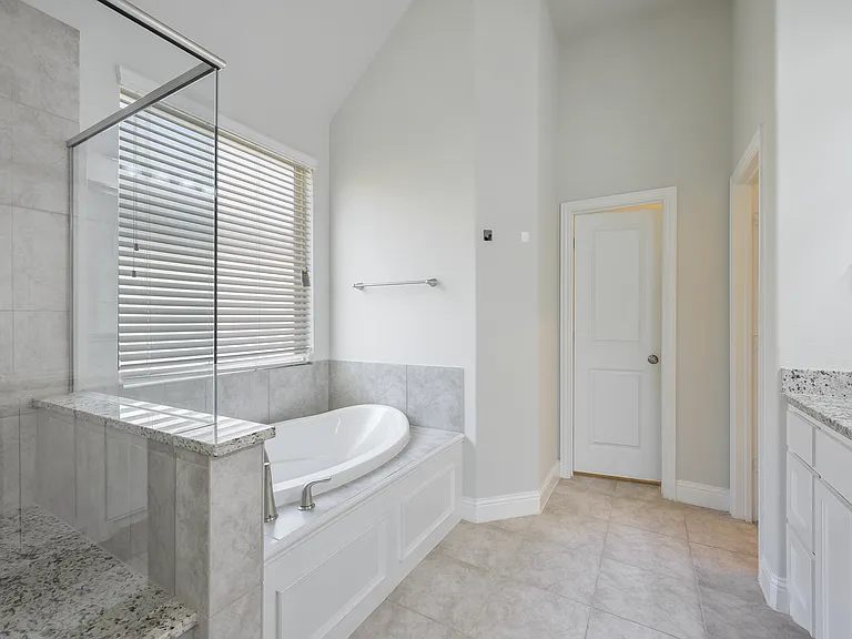 9724 Excursion Dr — Photo 6