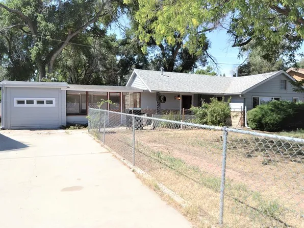 1818 Independence Dr, Pueblo, CO 81006