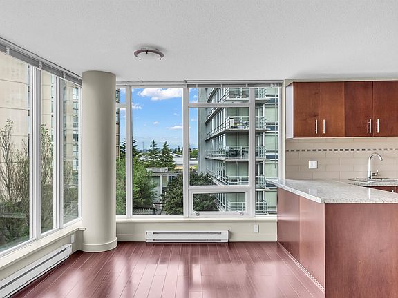 4th image of 8288 Lansdowne Rd #703