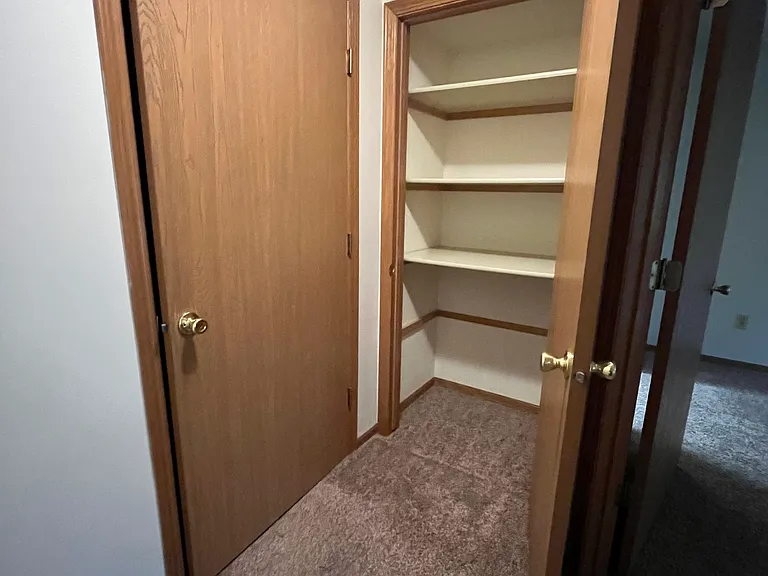 130 W Oak Leaf Dr #9 — Photo 10