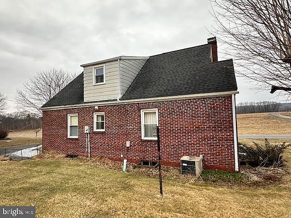 4th image of 19642 Raystown Rd