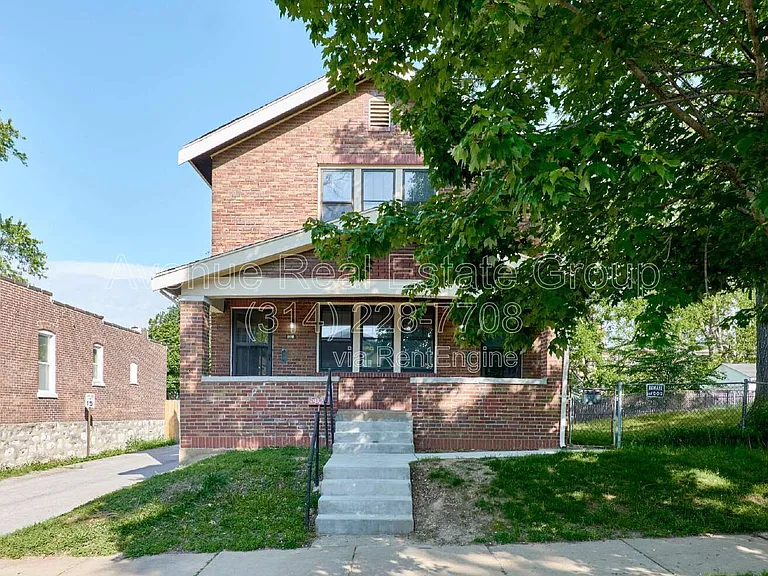 5021 Ray Ave #1F — Photo 3