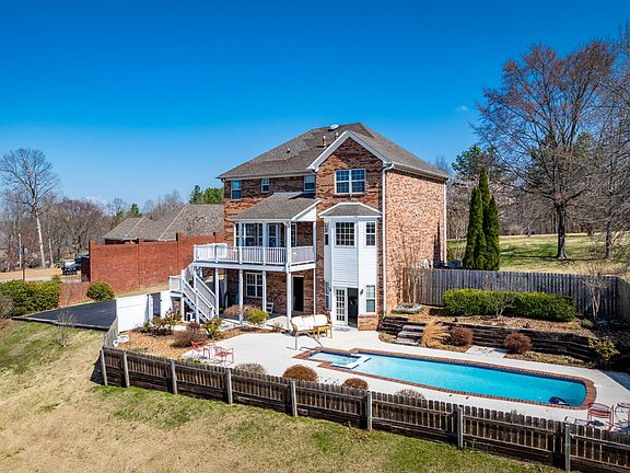 5th image of 162 Mulberry Ln