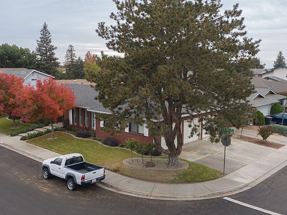 5th image of 36 Black Pine Way
