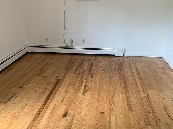 2nd image of 180 Vernon Ave APT 1