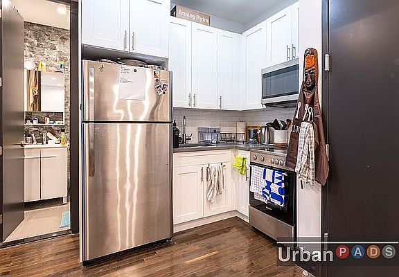 2nd image of 200 Knickerbocker Ave #2B
