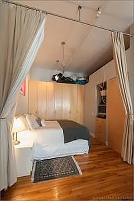 Sold by Bank Neary | media 30