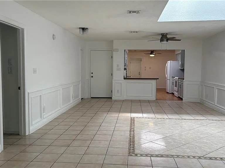 901 E Dallas Ave #16 — Photo 6