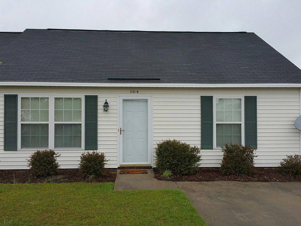 1st image of 1121 Nicklaus Dr #B