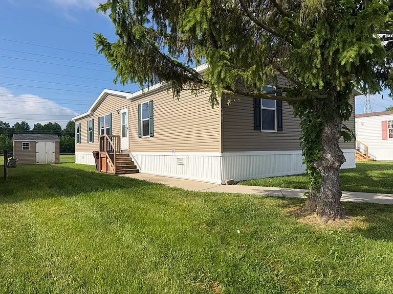 Woodhaven Place — Photo 15