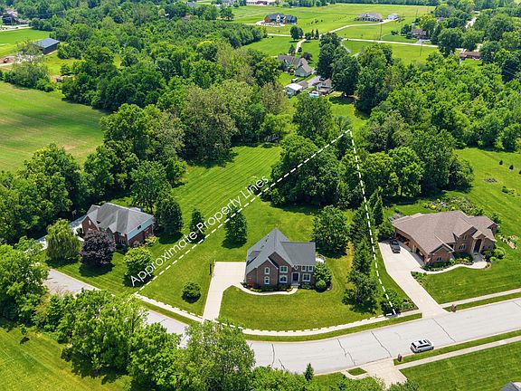 2nd image of 4715 Crescent Ridge Dr