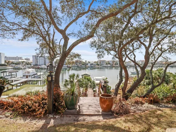708 Harbor Blvd, Destin, FL 32541