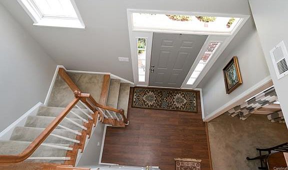 5th image of 7630 Rolling Meadows Ln