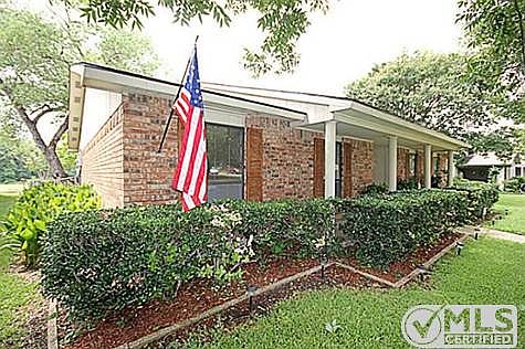 2nd image of 2502 Cedar Elm Ln