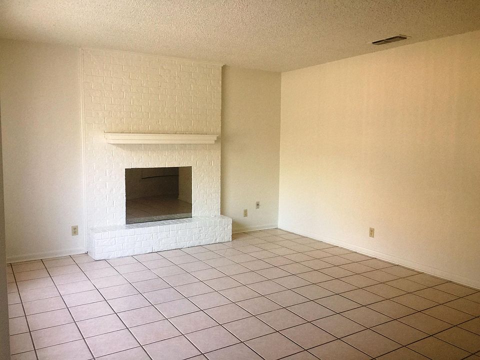 1st image of 4421 Aberdeen Dr