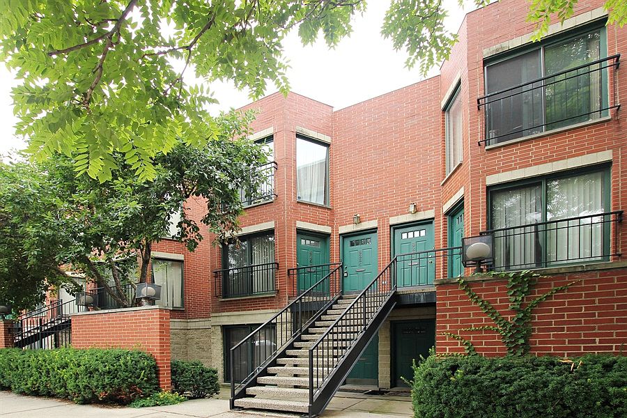1st image of 826 S Leavitt St #C