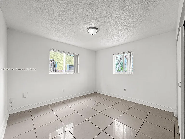 9103 SW 38th St #A — Photo 18