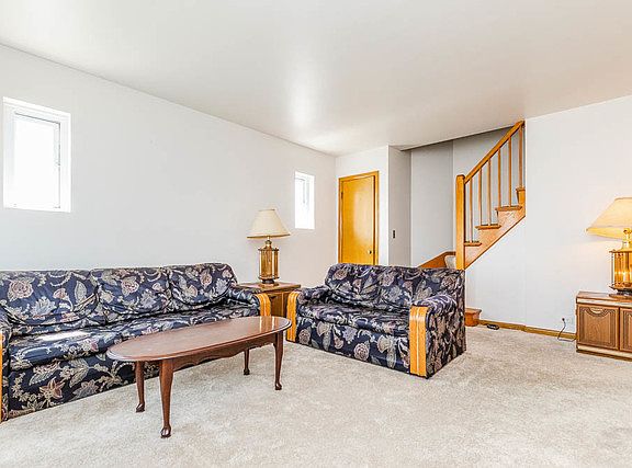 2nd image of 5304 N Neenah Ave