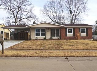 2720 Radcliffe Dr, Florissant, MO