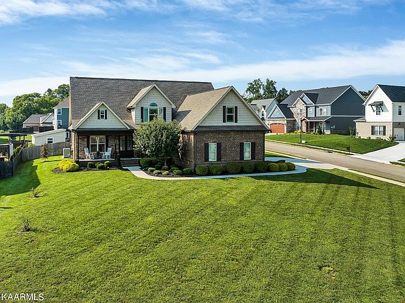 2nd image of 455 Holland Springs Dr
