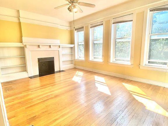 2nd image of 1255 W Rosemont Ave #3