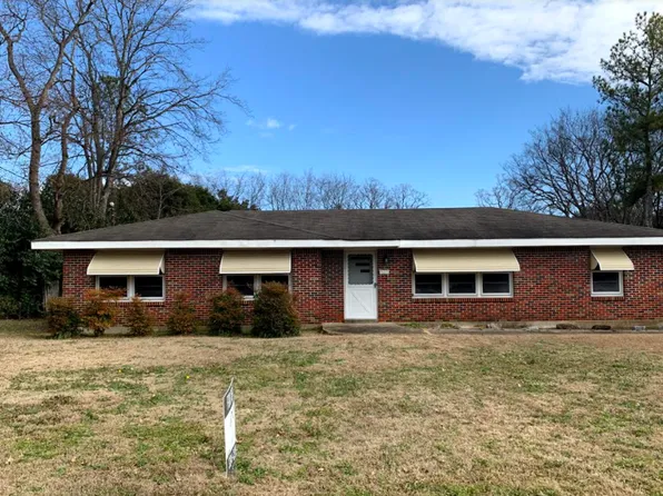 2311 Gladlane Dr, Montgomery, AL 36111