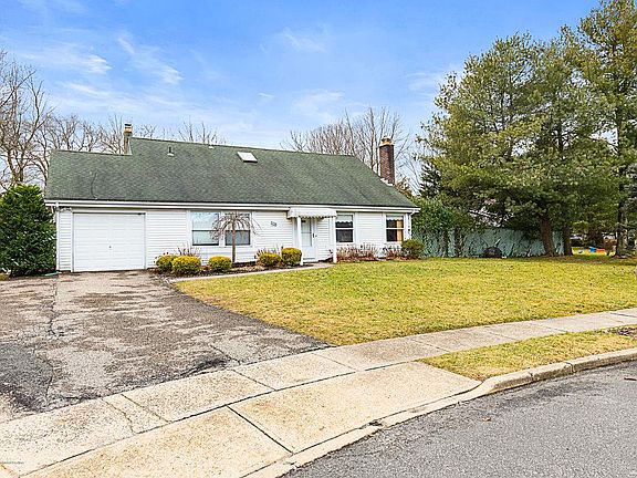 4th image of 1228 Carmel Ct