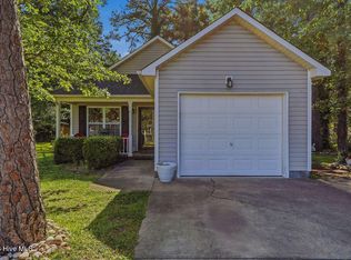 709 Foy Ave, Maysville, NC 28555