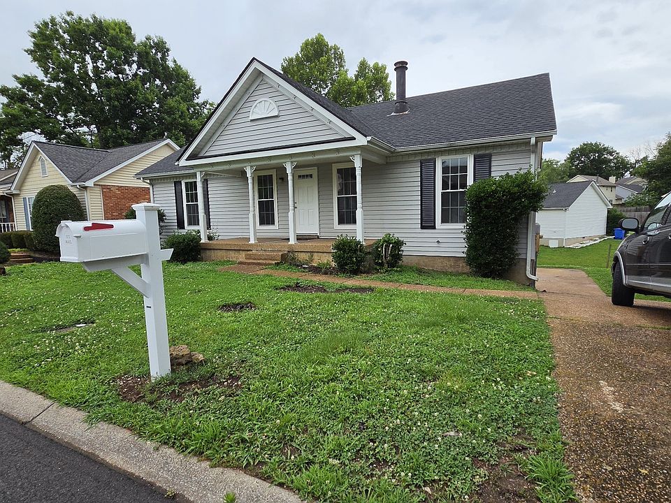 1st image of 106 Newcastle Ct