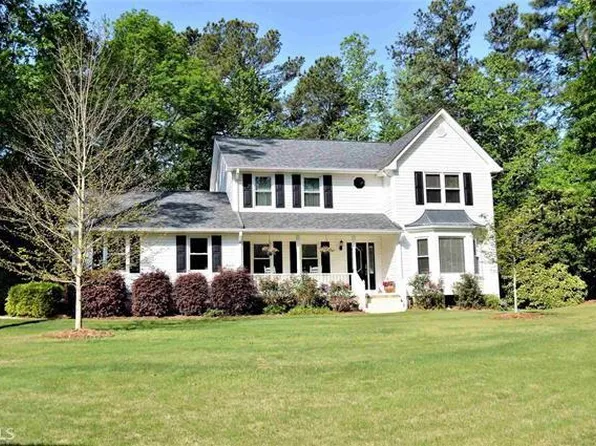 100 Lake Point Dr, Peachtree City, GA 30269